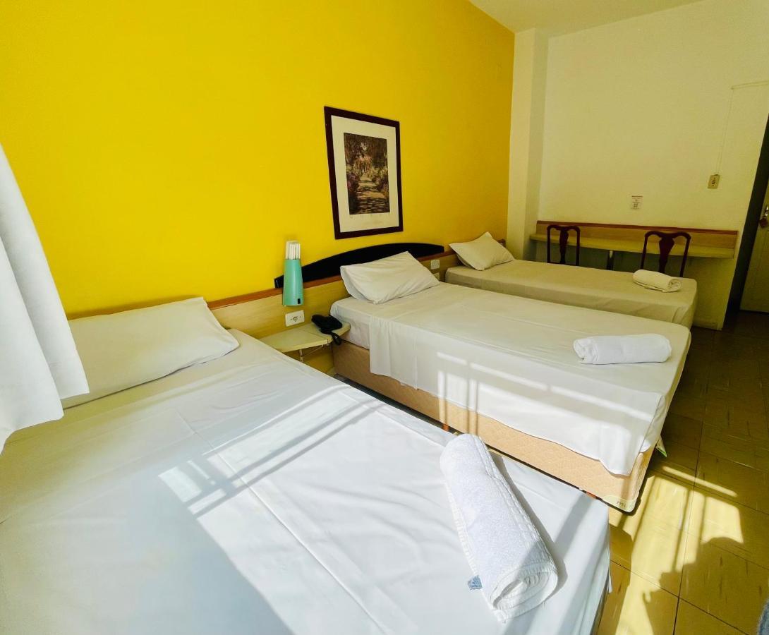 Hotel Blumenau Centro กูรีตีบา ภายนอก รูปภาพ