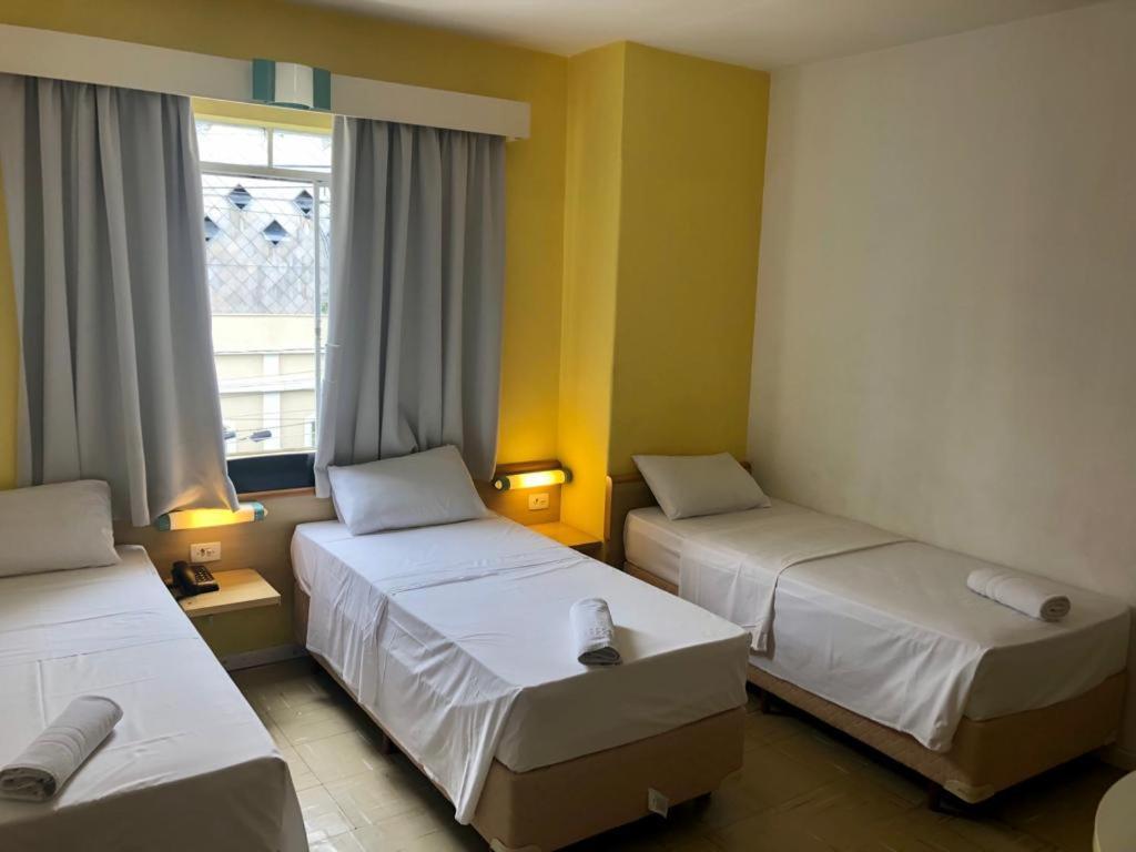 Hotel Blumenau Centro กูรีตีบา ภายนอก รูปภาพ