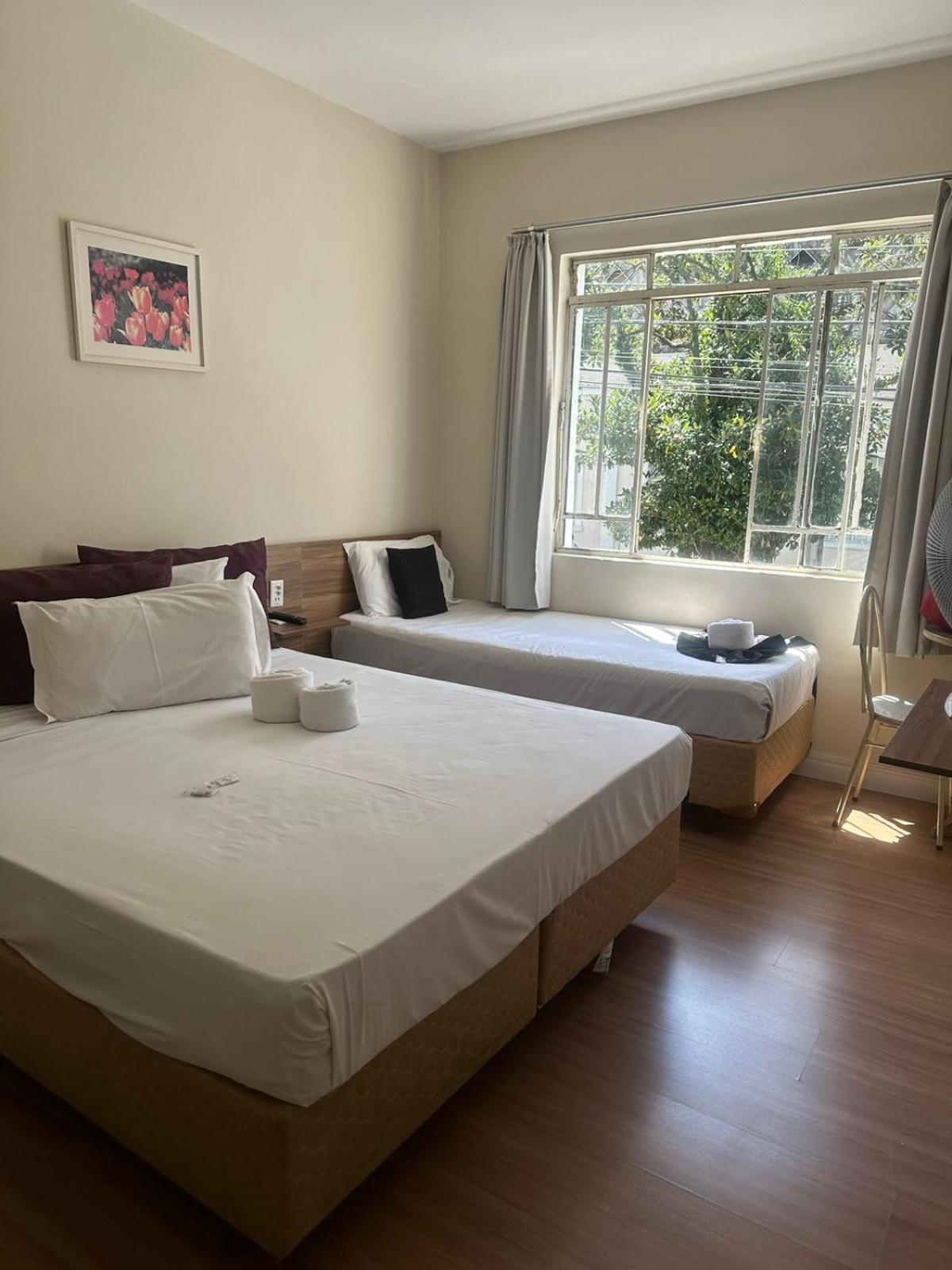 Hotel Blumenau Centro กูรีตีบา ภายนอก รูปภาพ