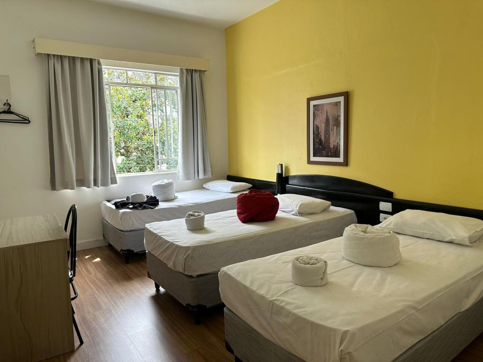 Hotel Blumenau Centro กูรีตีบา ภายนอก รูปภาพ