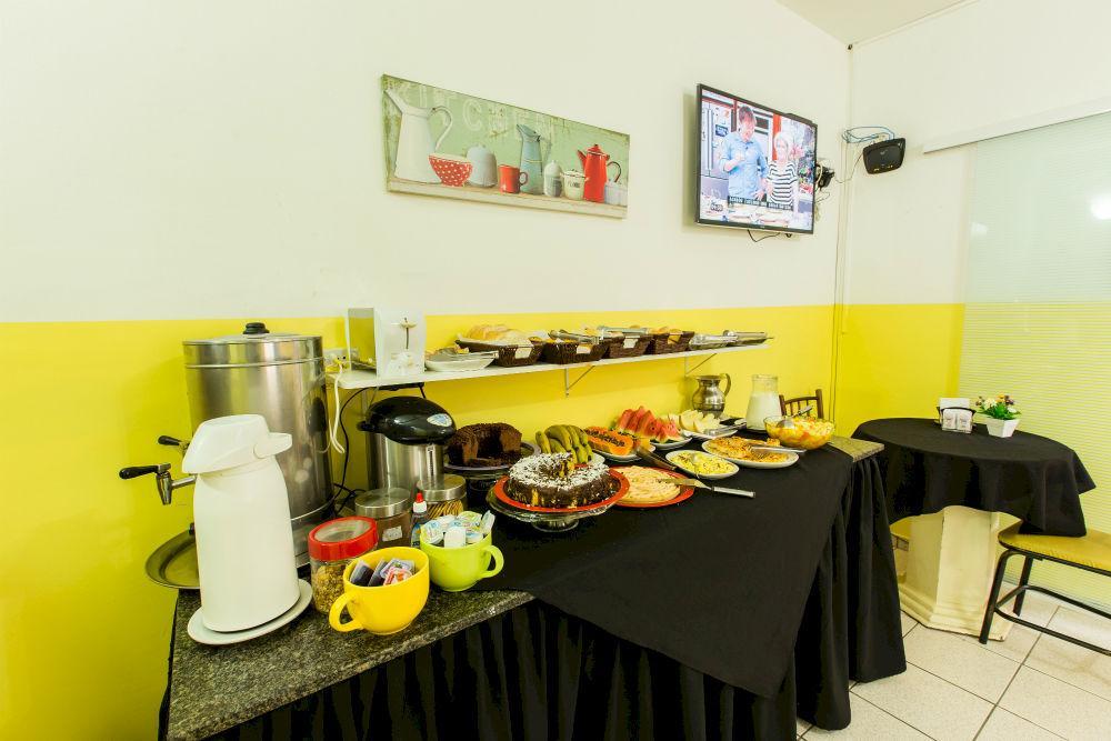 Hotel Blumenau Centro กูรีตีบา ภายนอก รูปภาพ